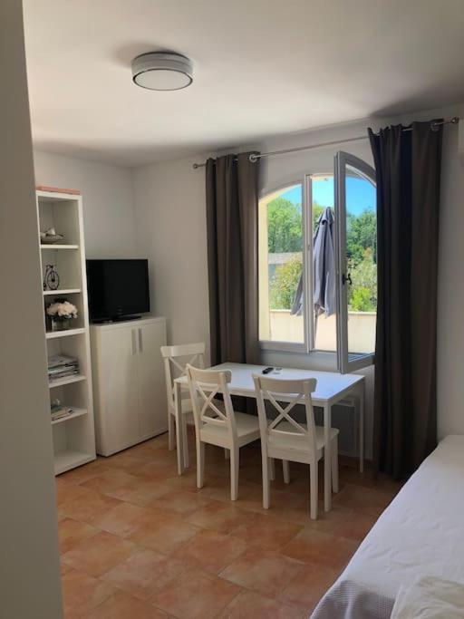 Appartement Dans Bastide A Saint Remy De Provence Екстер'єр фото